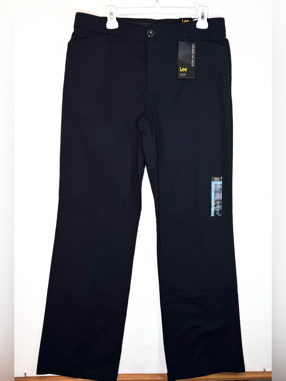 Lee Women’s Regular Fit Midrise Flex Motion Trouser Pants in black, size 14 long